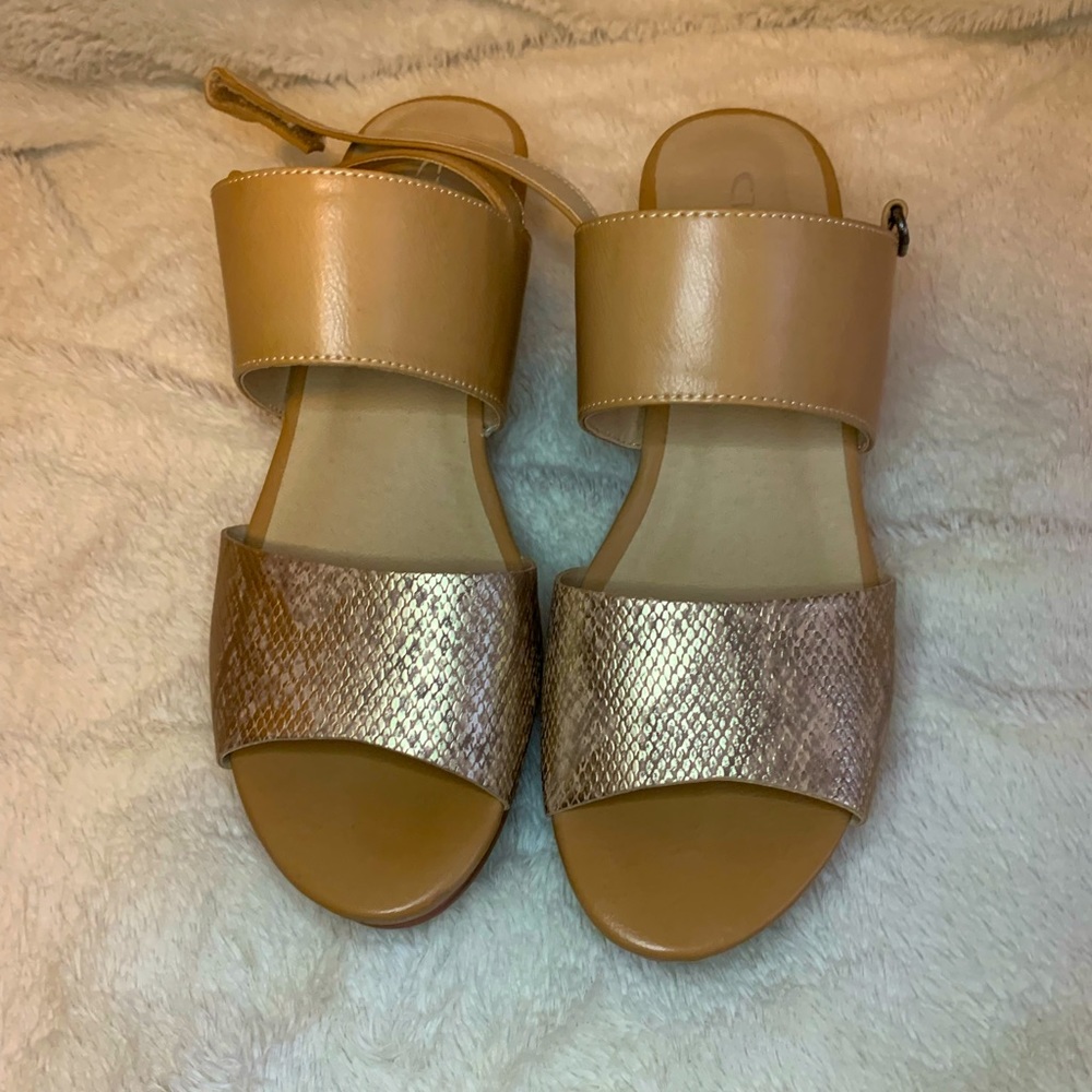 Tan/Snake Print CL by Laundry Wedges